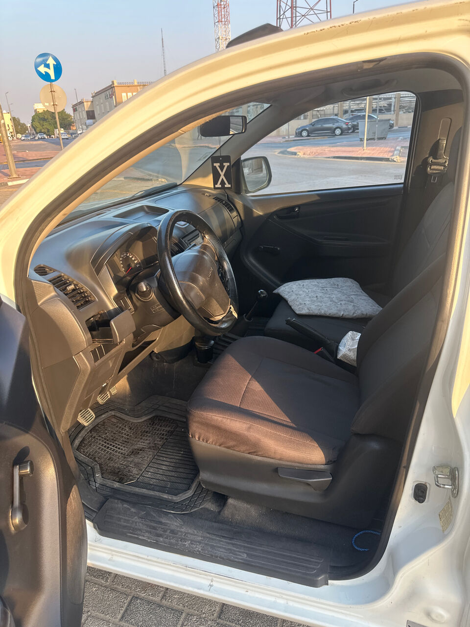 Dammam, Vehicles, Cars & Trucks , SAR 48000,  Isuzu D-MAX,  2016,  Manual,  231471 KM,