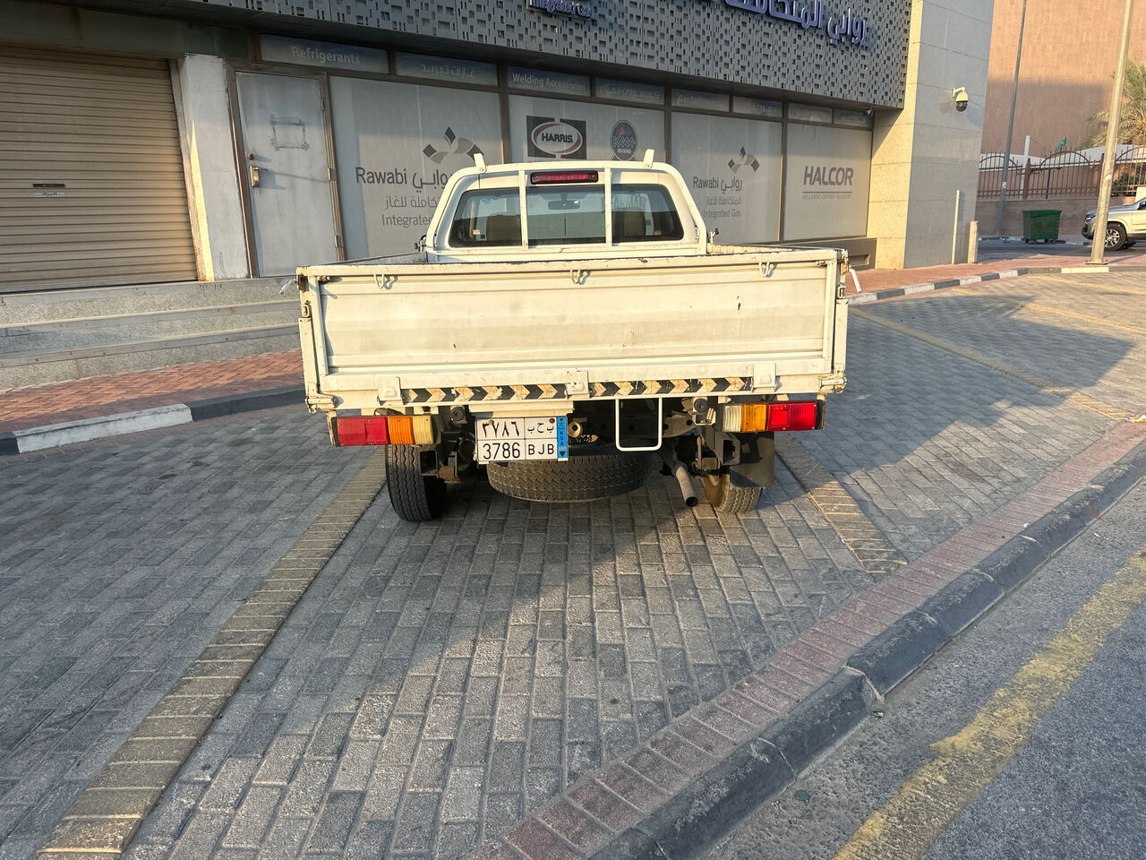 Dammam, Vehicles, Cars & Trucks , SAR 48000,  Isuzu D-MAX,  2016,  Manual,  231471 KM,