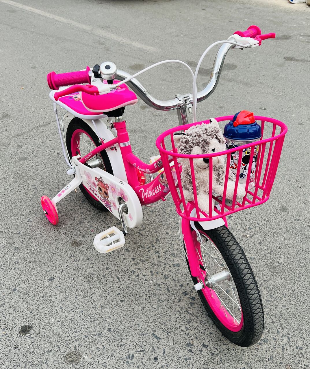 East Riffa, Bicycles, BHD 10,  Bicycle For Girl Child Available For Sale.