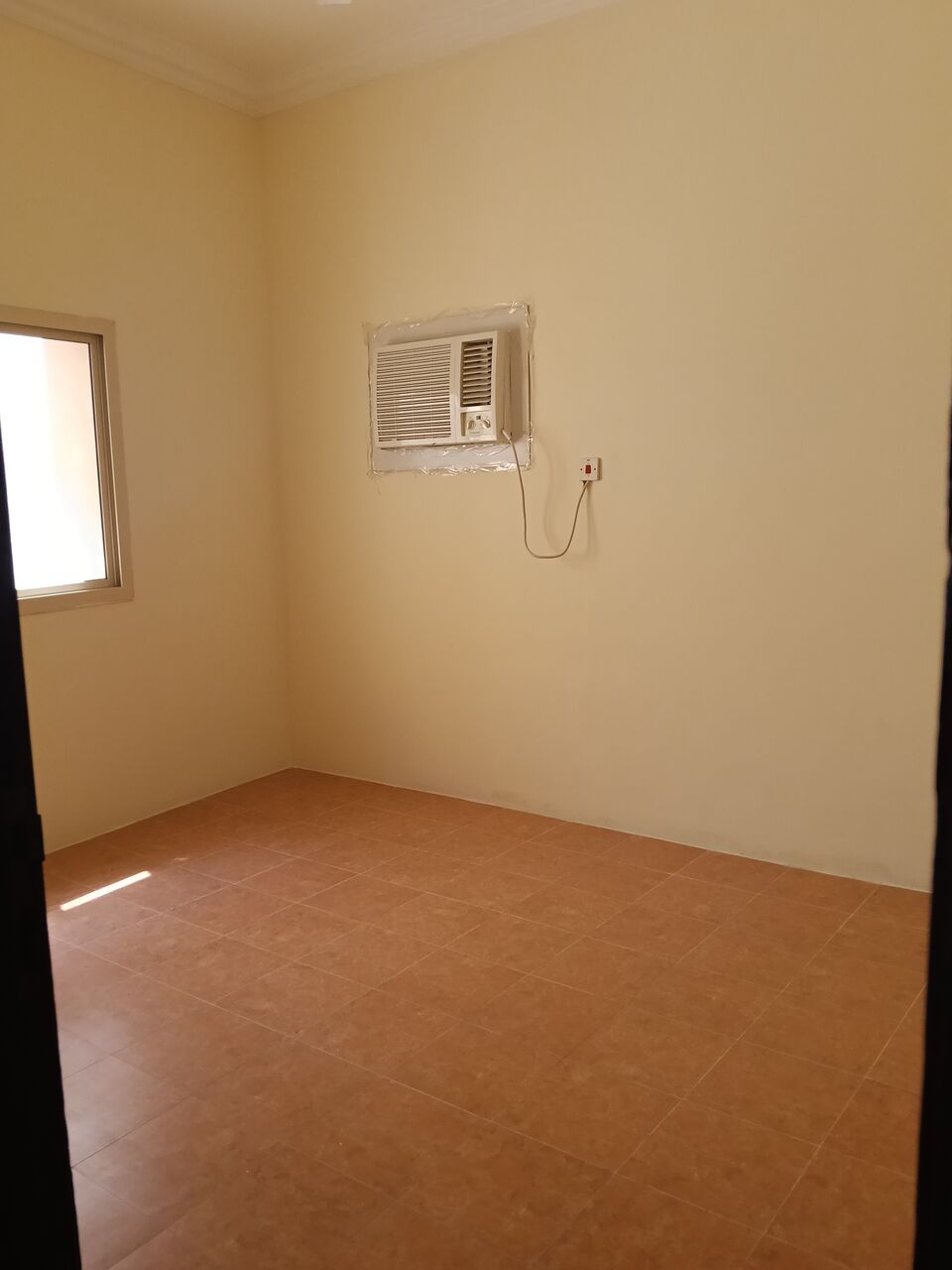 Gudaibiya, Apartments, Flats, Houses & Villas, BHD 200/month,  2 BR,  2 Bedroom Unfurnished Flat For Rent With Ewa