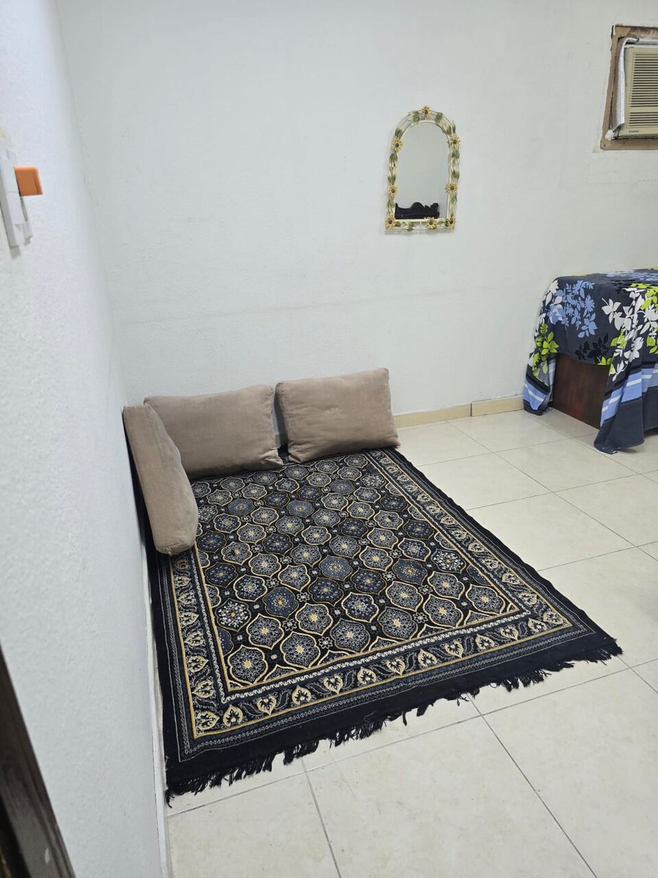 Akrabia, Apartments, Flats, Houses & Villas, SAR 1000/month,  Furnished,  1 BR,  Fully Furnished Bachelor Room For Rent (1 Executive Bachelor Only).