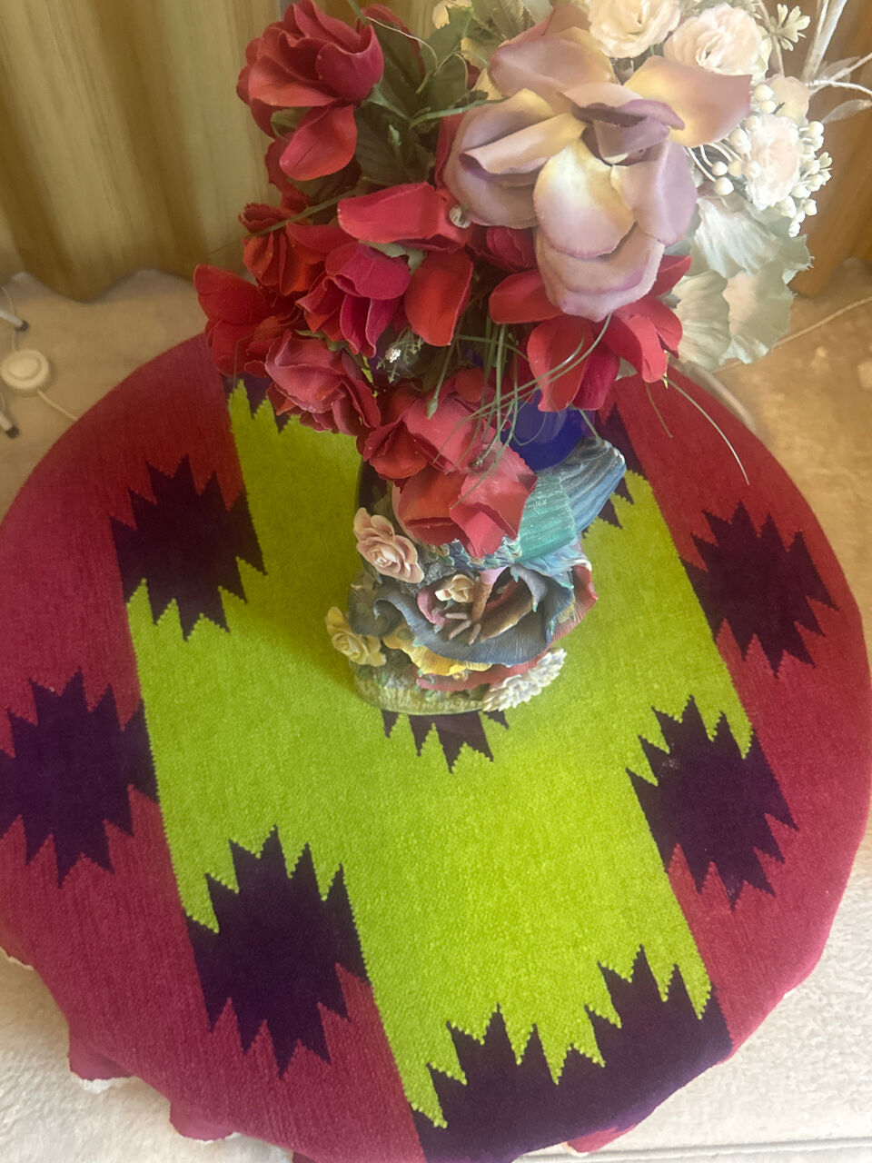 Al Malaz, Furniture, SAR 90,  Circular Table With Table Cloth