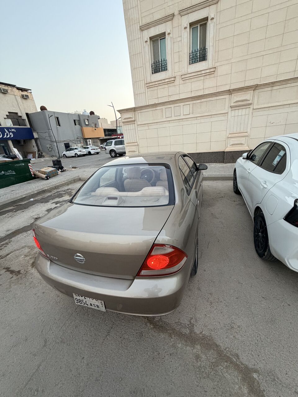 Riyadh, Vehicles, Cars & Trucks , SAR 12500,  Nissan Sunny,  2011,  Automatic,  330000 KM,