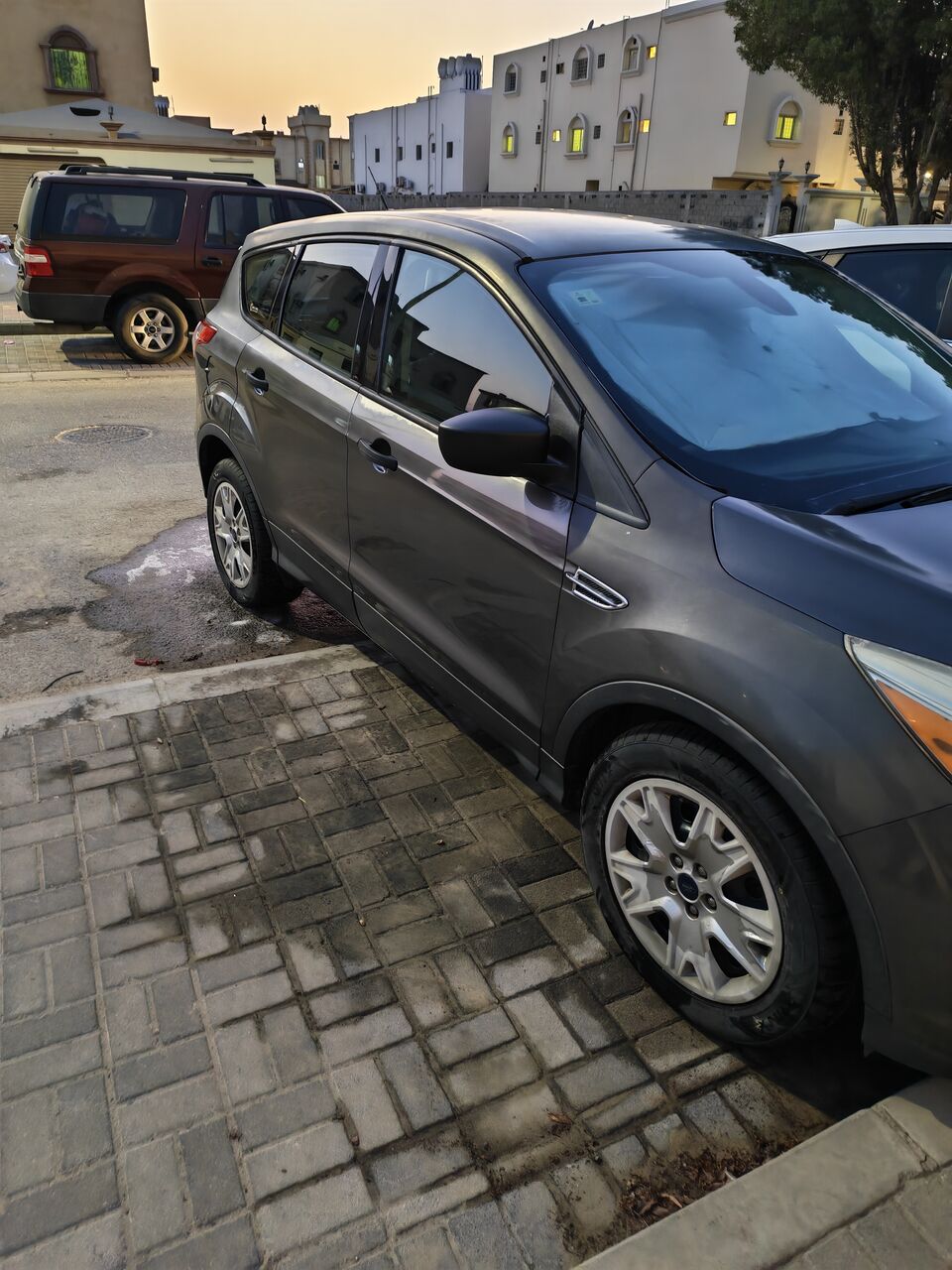 Jubail, Vehicles, Cars & Trucks , SAR 28000,  Ford Escape,  2014,  Automatic,  179000 KM,