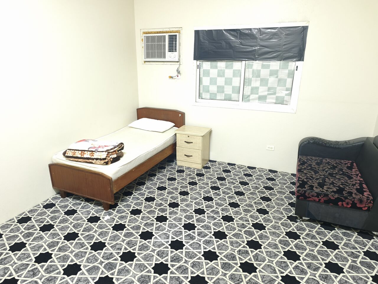 Jubail, Rooms for Rent, SAR 1000/month,  Furnished,  One Furnished Room With Attached Bathroom For Executive Bachelor Near Indian School