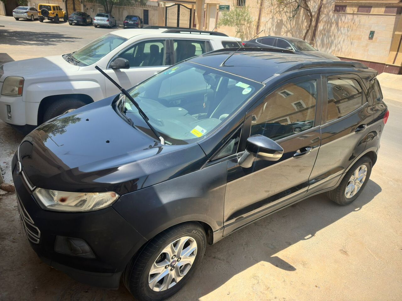 Al Malaz, Vehicles, Cars & Trucks , SAR 25,  Ford Ecosport,  2015,  Automatic,  185000 KM,   Black Car For Sale
