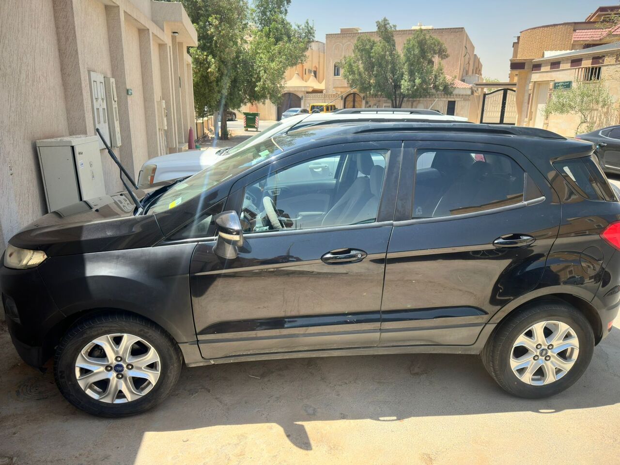 Al Malaz, Vehicles, Cars & Trucks , SAR 25,  Ford Ecosport,  2015,  Automatic,  185000 KM,   Black Car For Sale
