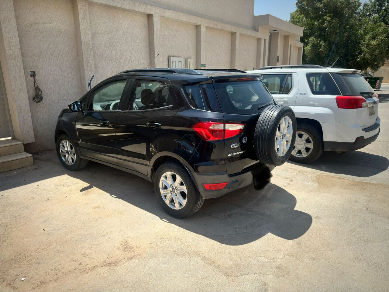 Al Malaz, Vehicles, Cars & Trucks , SAR 25,  Ford Ecosport,  2015,  Automatic,  185000 KM,   Black Car For Sale