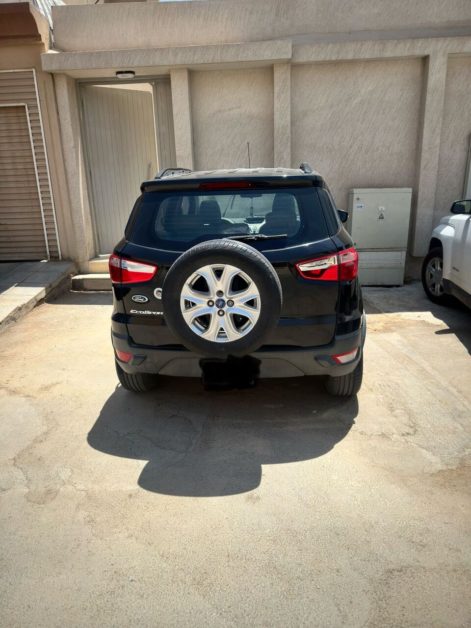 Al Malaz, Vehicles, Cars & Trucks , SAR 25,  Ford Ecosport,  2015,  Automatic,  185000 KM,   Black Car For Sale