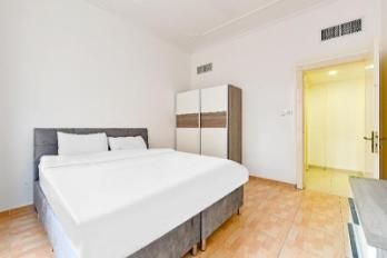 Manama, Bedspace For Rent, BHD 85/month,  1 Bedspace With Fully Furnished Including Gym,swimming Pool,car Parking