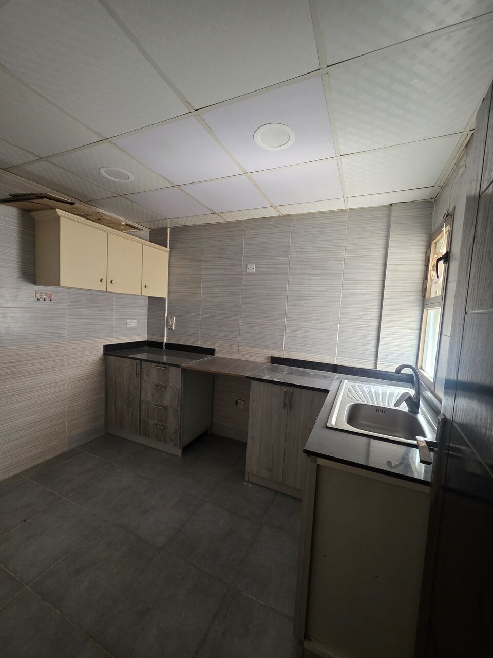 Mahooz, Apartments, Flats, Houses & Villas, BHD 190/month,  2 BR,  Parking- Very Neet Semi Furnished 2 BHK Flat Without Ewa@190/BD In Mahooz