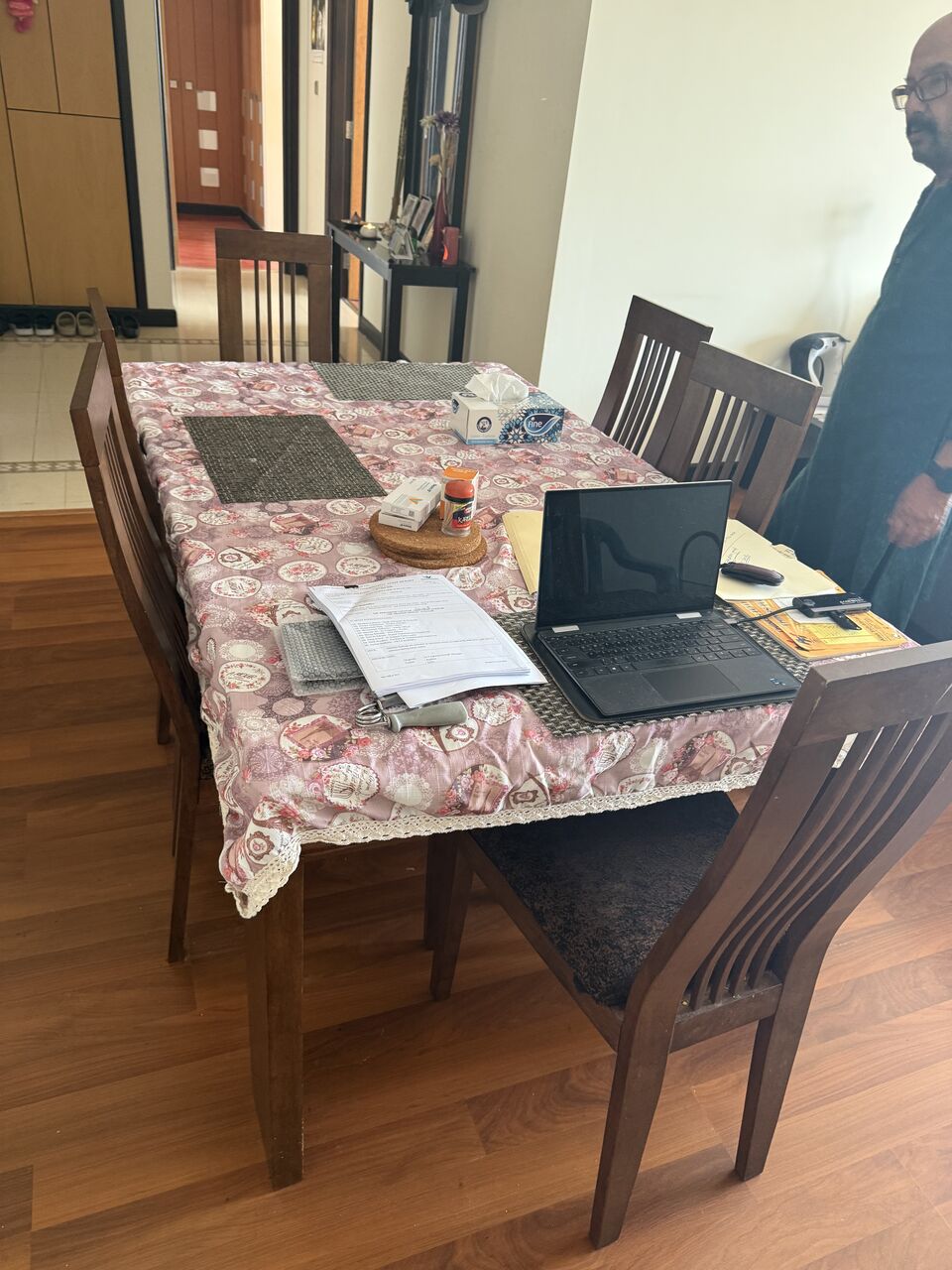 Manama, Home Audio, BHD 20,  Table And 6 Chairs