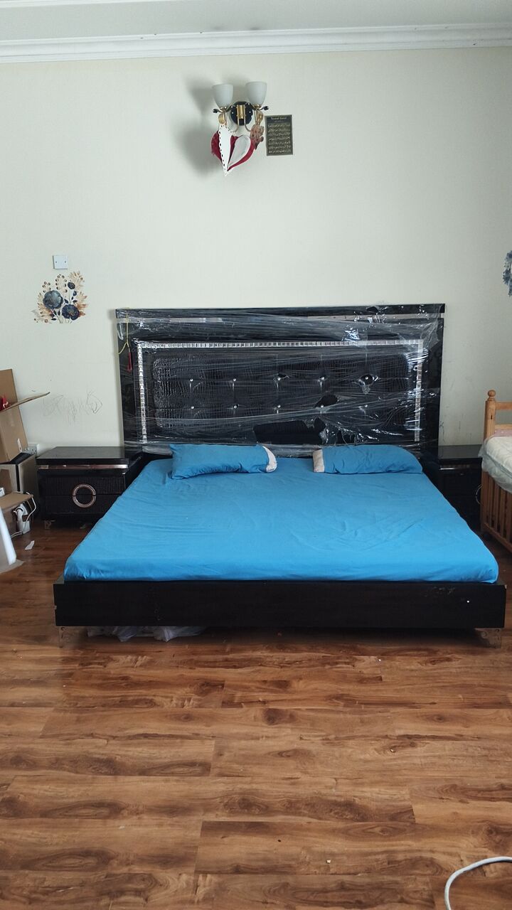 Hoora, Household Items, BHD 60,  King Size Bed Frame (200x190) With Mattress & 2 Nightstands With Drawers - 60 BD