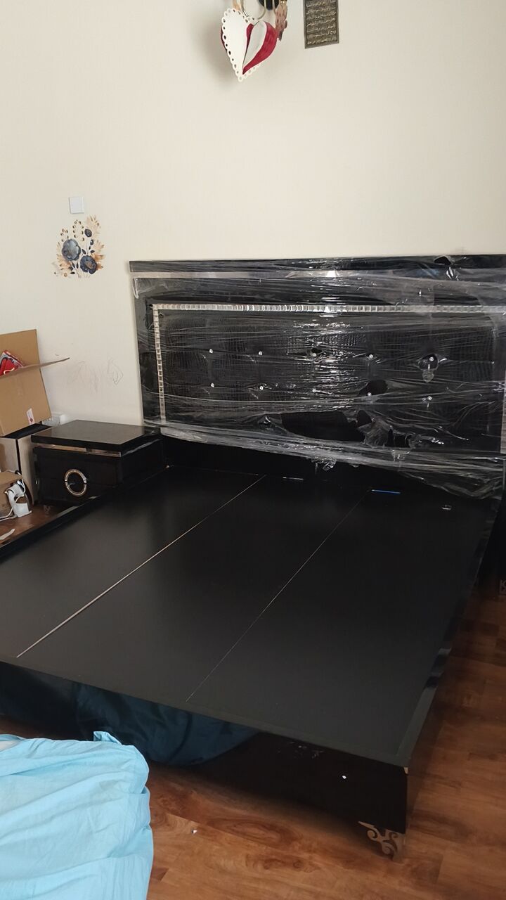 Hoora, Household Items, BHD 60,  King Size Bed Frame (200x190) With Mattress & 2 Nightstands With Drawers - 60 BD