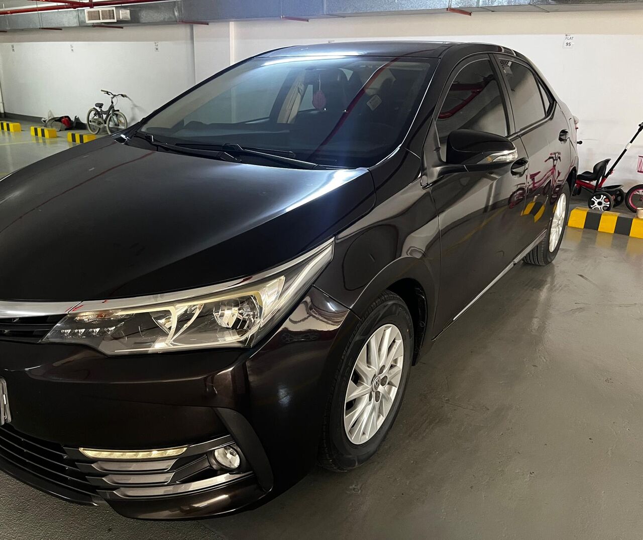 Manama, Vehicles, Cars & Trucks , BHD 5200,  Toyota Corolla XLI 2.0 (Bahrain Agency Toyota Maintained),  2018,  Automatic,  70000 KM,  Toyota Corolla  XLI 2.0 (Bahrain Agency Toyota Maintained)