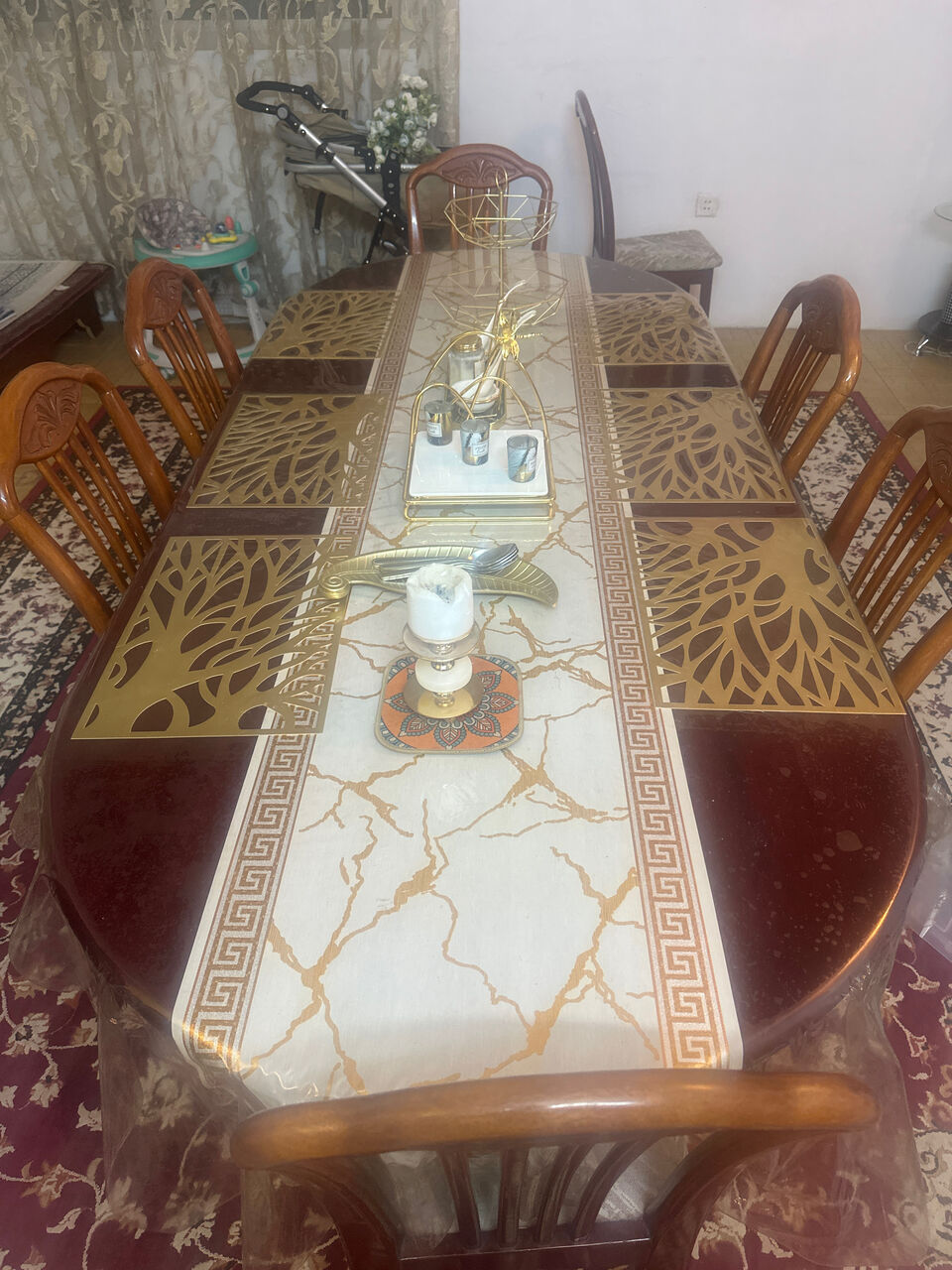 Al Malaz, Furniture, SAR 950,  Wooden Cupboard And 6 Seater Wooden  Dining Table For Sale