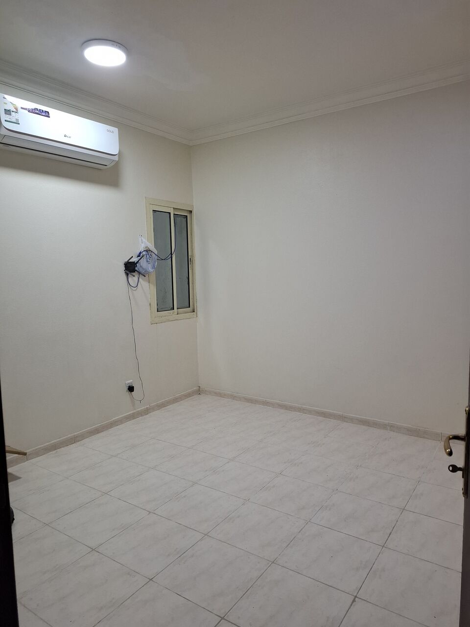 Al Khobar Al Shamalia, Rooms for Rent, SAR 900/month,  Furnished,  Room For Rent (Executive Bachelor) Including Electricity, Water And Internet