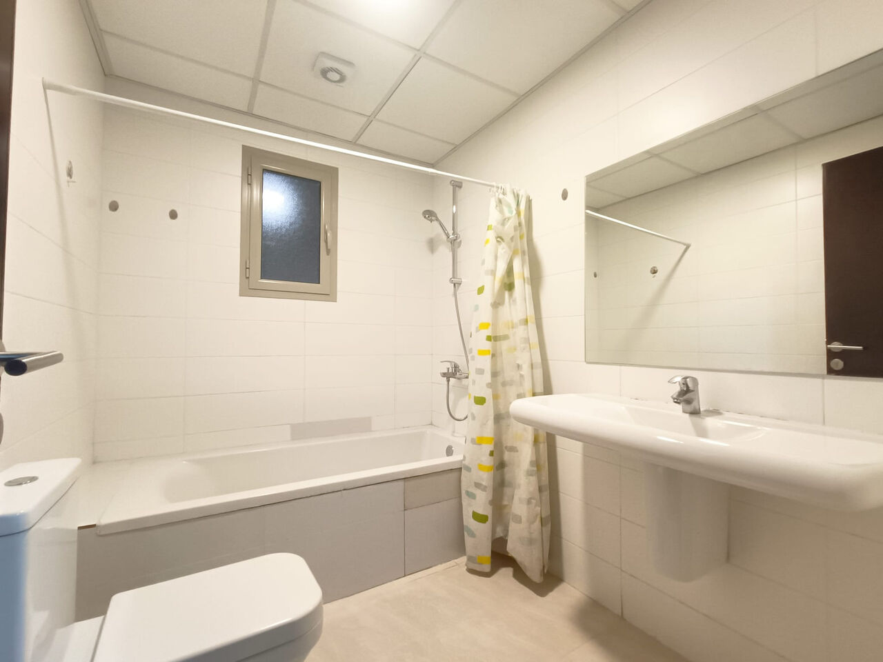 Juffair, Apartments, Flats, Houses & Villas, BHD 370/year,  1 BR,  RENT - DELUXE FLAT