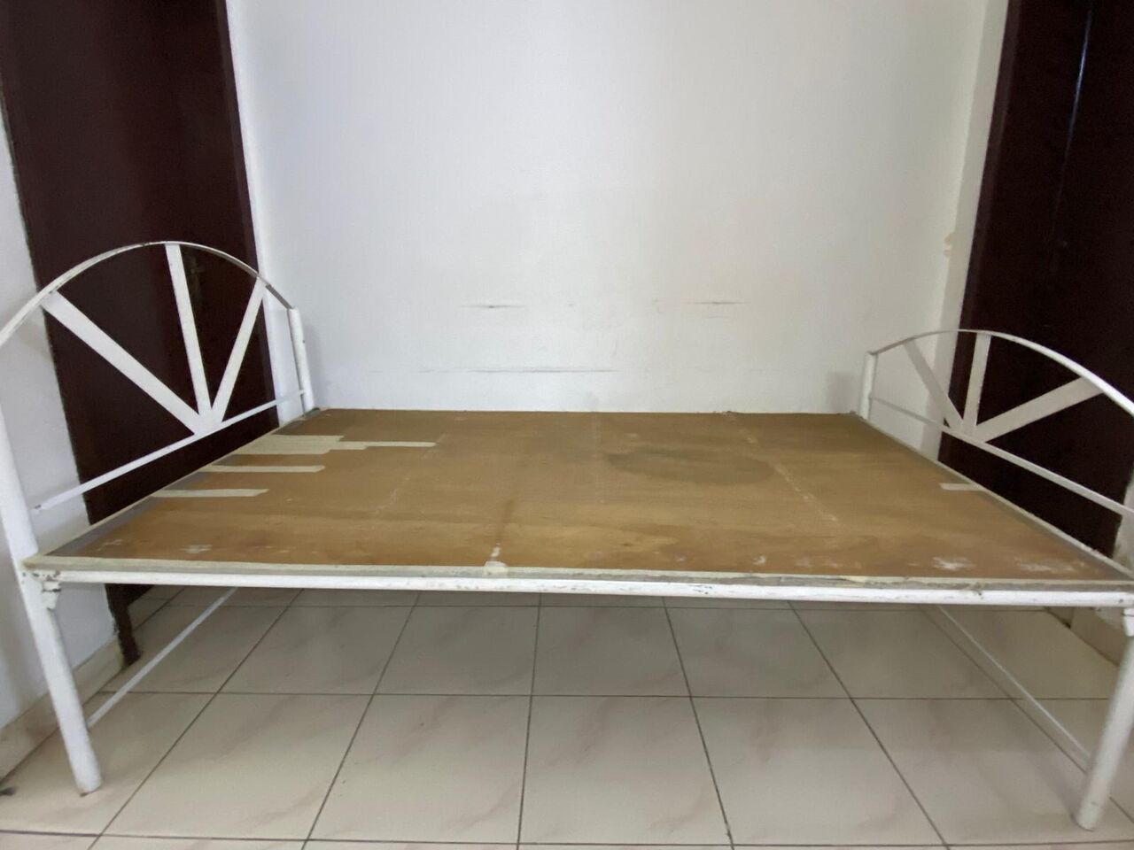 Muharraq, Household Items, BHD 1,  QUEEN SIZE STEEL COT AND ELECTRIC TOY CAR