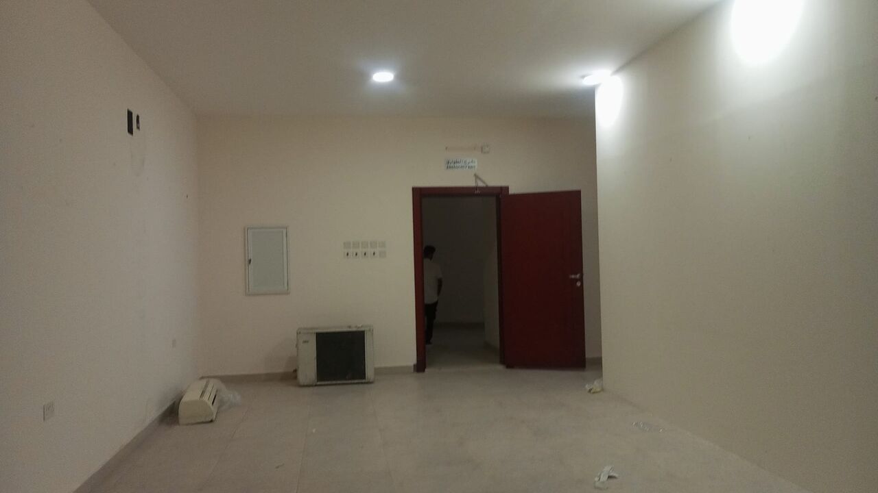 Sitra, Offices, BHD 250,  Commercial Office Available With Lift And Nice Building