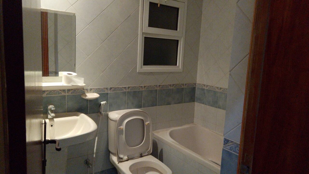 Hoora, Offices, BHD 180,  Spacious Office In Hoora.