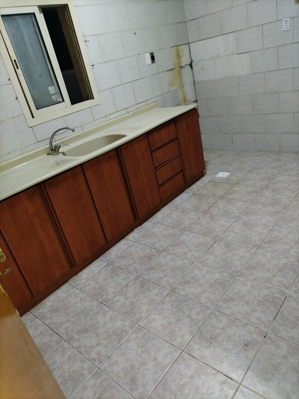 Khobar, Apartments, Flats, Houses & Villas, SAR 17/year,  2 BR,  Family Apartment For Rent (Two Rooms, Hall, Bathrooms, Kitchen, Second Floor, External)