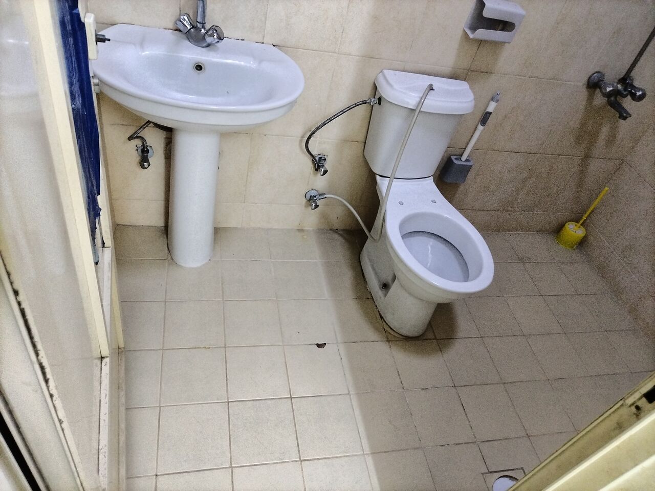 Khobar, Apartments, Flats, Houses & Villas, SAR 16000/year,  2 BR,  Family Apartment For Rent (Two Rooms, Bathroom, Kitchen, First Floor)