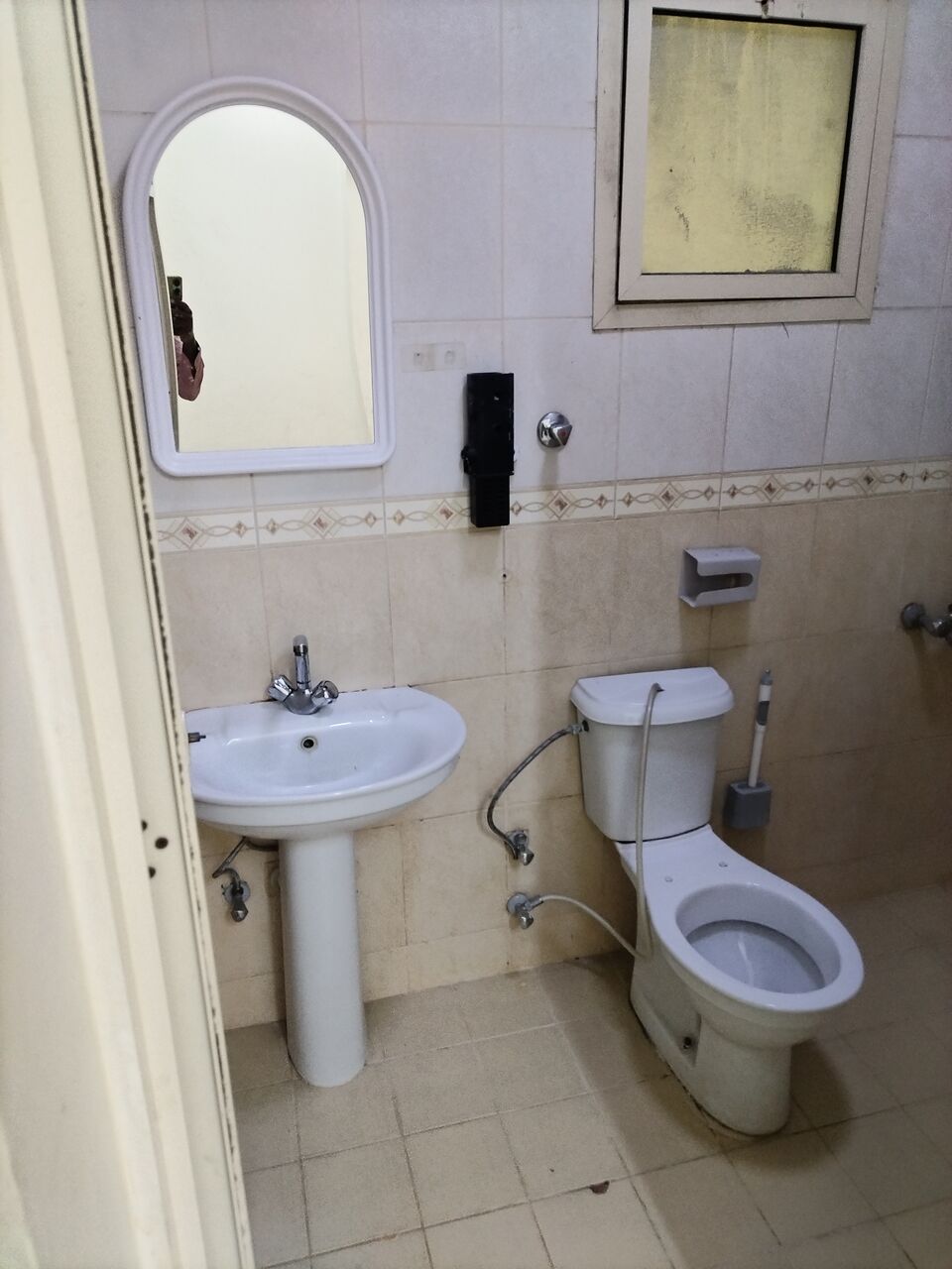 Khobar, Apartments, Flats, Houses & Villas, SAR 16000/year,  2 BR,  Family Apartment For Rent (Two Rooms, Bathroom, Kitchen, First Floor)