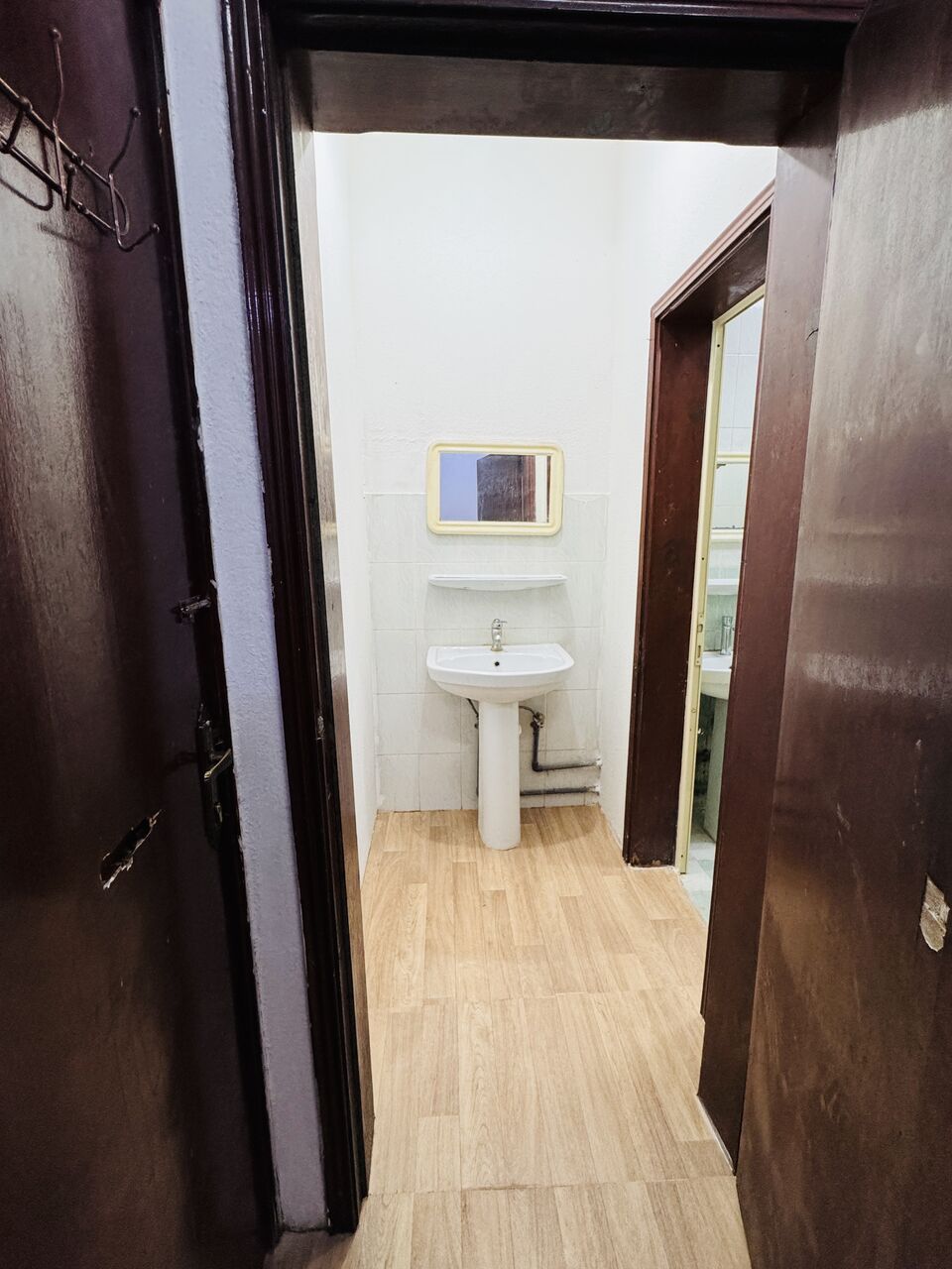 Al Jubail Al Balad, Rooms for Rent, SAR 950/month,  1 Single Room With Attached Toilet For Bachelor