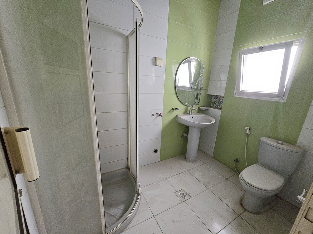 Jidhafs, Apartments, Flats, Houses & Villas, BHD 220/month,  3 BR,  125 Sq. Meter,  3BHK Apartment In Jidhafs First Floor With AC