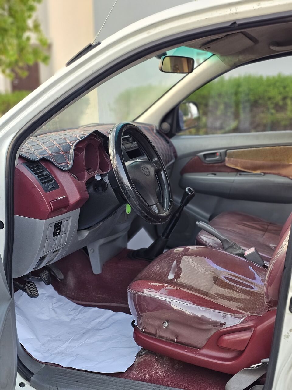 East Riffa, Vehicles, Cars & Trucks , BHD 2850,  Toyota Hilux,  2009,  Automatic,  250000 KM,    - 250K KM Only - Pass & Insr 31st Sep 27 (one Year) - 2850 BD