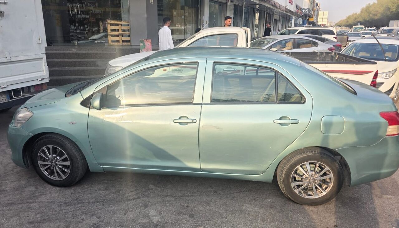 Al Malaz, Vehicles, Cars & Trucks , SAR 14500,  YARIS 2011 Automatic,  2011,  Automatic,  295000 KM,  Yaris   In Neat Running Condition
