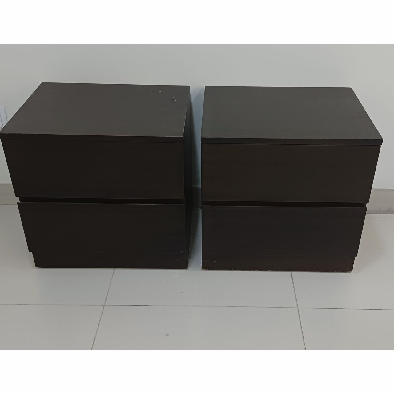 Manama, Furniture, BHD 14,  ✅️ 2 Side Table For Sale In Good Condition With Delivery