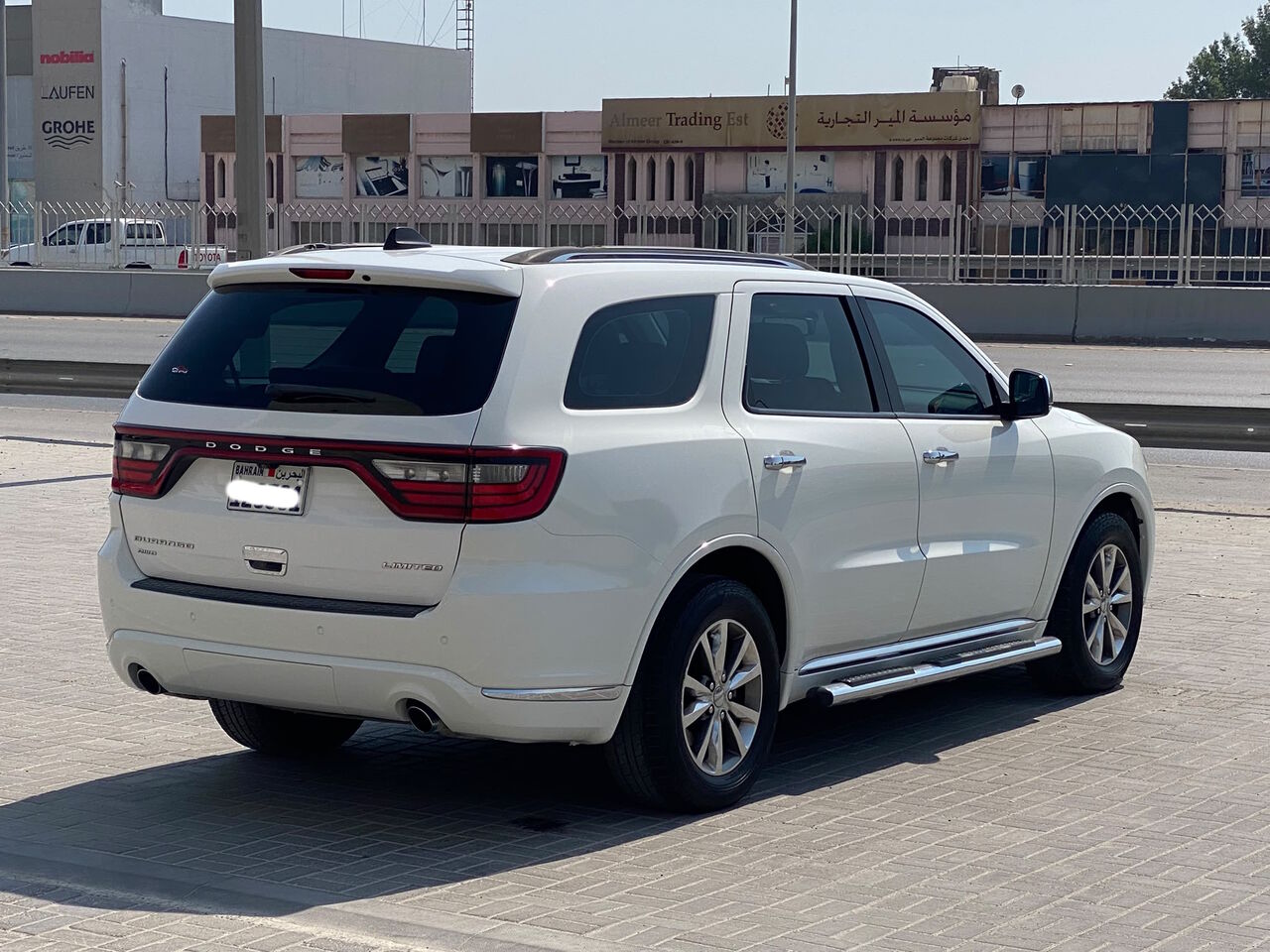 Manama, Vehicles, Cars & Trucks , BHD 5500,  Dodge Durango LTD,  2015,  Automatic,  137600 KM,    (White)