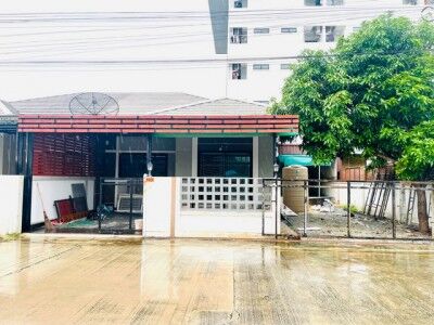 Bangkok, Real Estate For Sale, THB 2,  3 BR,  45 Sq. Feet,  บ้านแฝดรีโนเวทใหม่อมตะพานทองชลบุ
