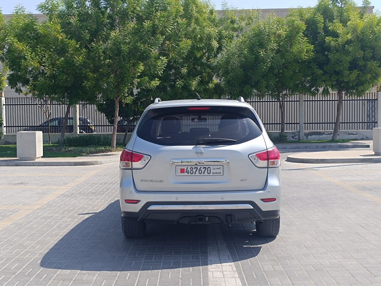 Manama, Vehicles, Cars & Trucks , BHD 2650,  NISSAN PATHFINDER,  2014,  Automatic,  206000 KM,  FULL OPTION