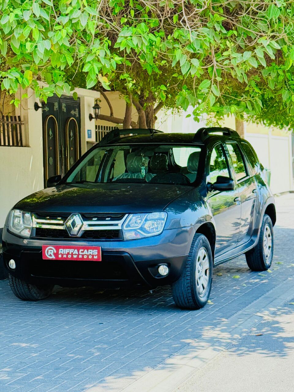 Manama, Vehicles, Cars & Trucks , BHD 2000,  Renault Duster,  2017,  Automatic,  168000 KM,  For Sale    Model