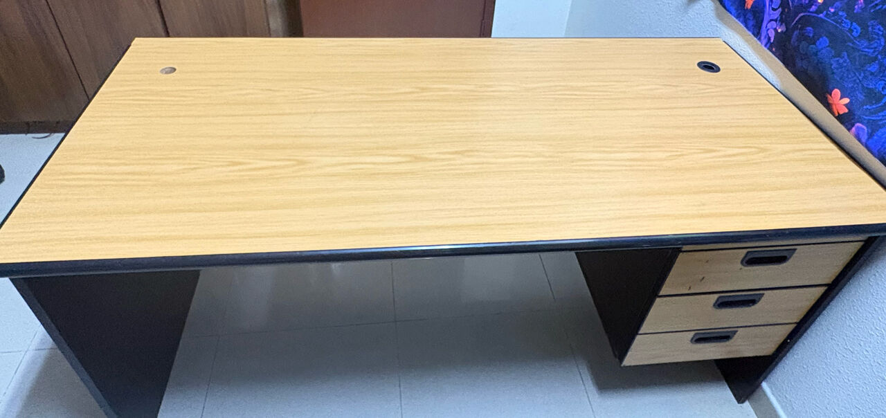 Dammam, Furniture, SAR 175,  Computer Table Or Study Table With 3 Small Shelves