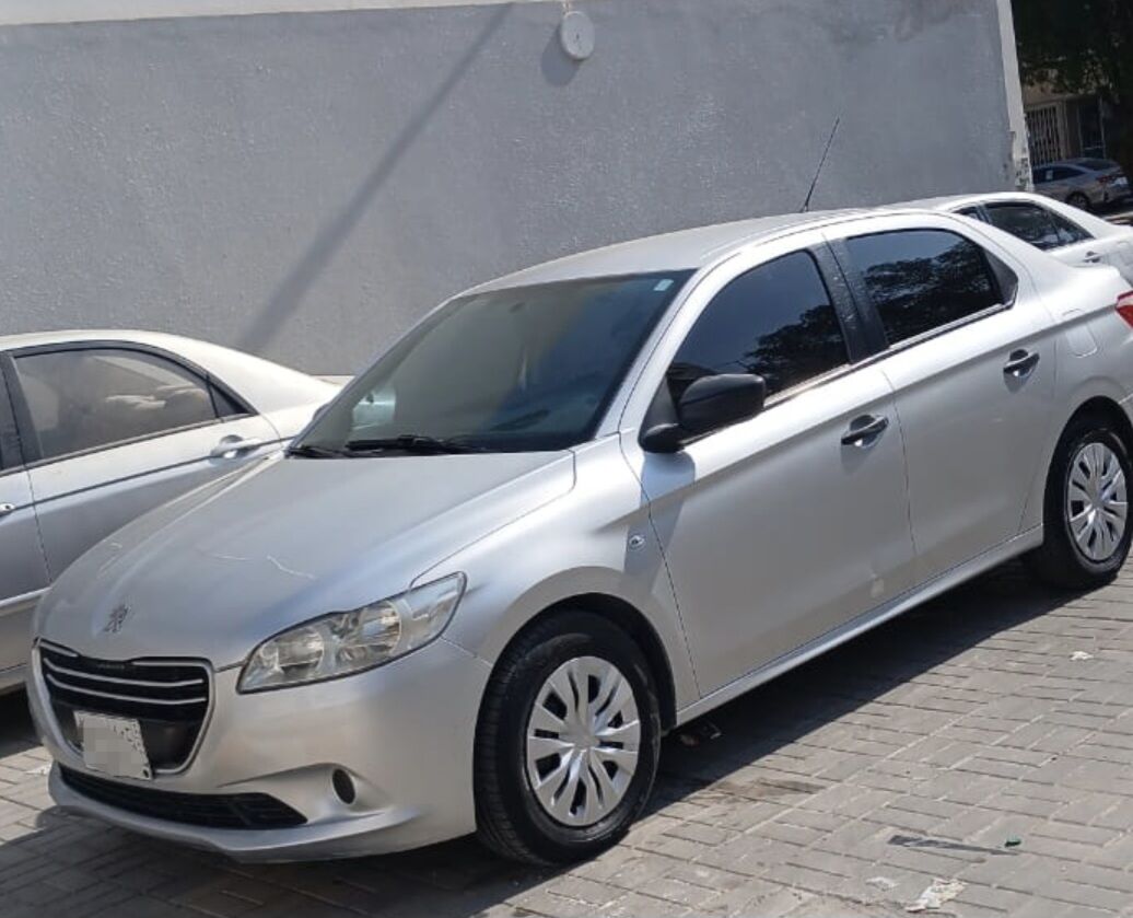Riyadh, Vehicles, Cars & Trucks , SAR 17000,  Pejout 301 2015 First Owner 189...km,  2015,  Manual,  189000 KM,  Pejout 301 ( )   Driven