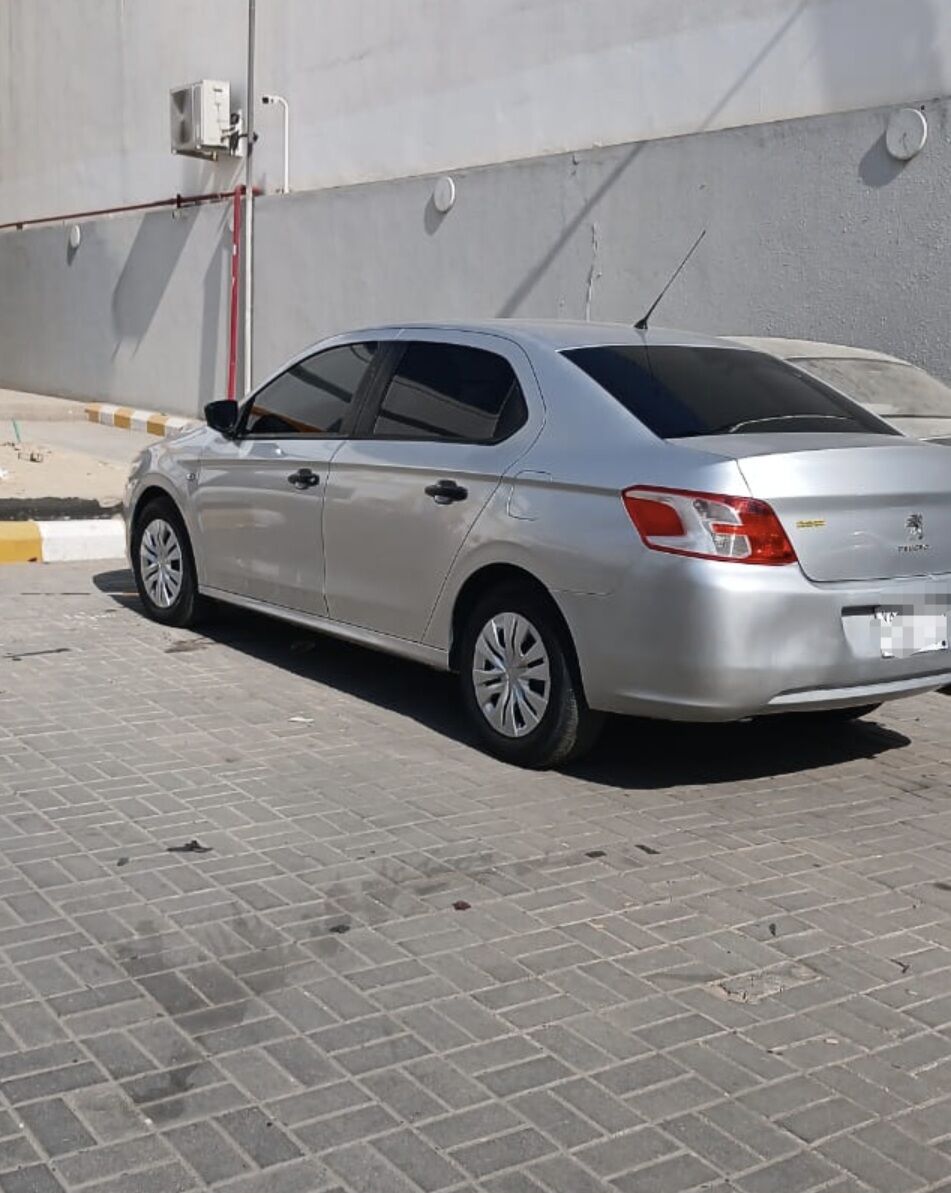 Riyadh, Vehicles, Cars & Trucks , SAR 17000,  Pejout 301 2015 First Owner 189...km,  2015,  Manual,  189000 KM,  Pejout 301 ( )   Driven