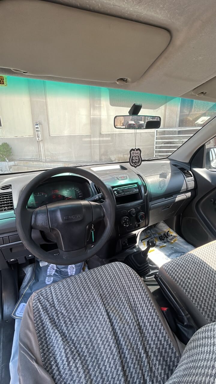 Jubail, Vehicles, Cars & Trucks , SAR 35000,  Isuzu D-MAX,  2015,  Manual,  272000 KM,  ISUZU Dmax For Sale - Model