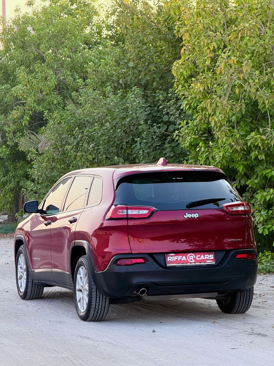Manama, Vehicles, Cars & Trucks , BHD 3250,  Jeep Cherokee,  2016,  Automatic,  107000 KM,   Sports  Model