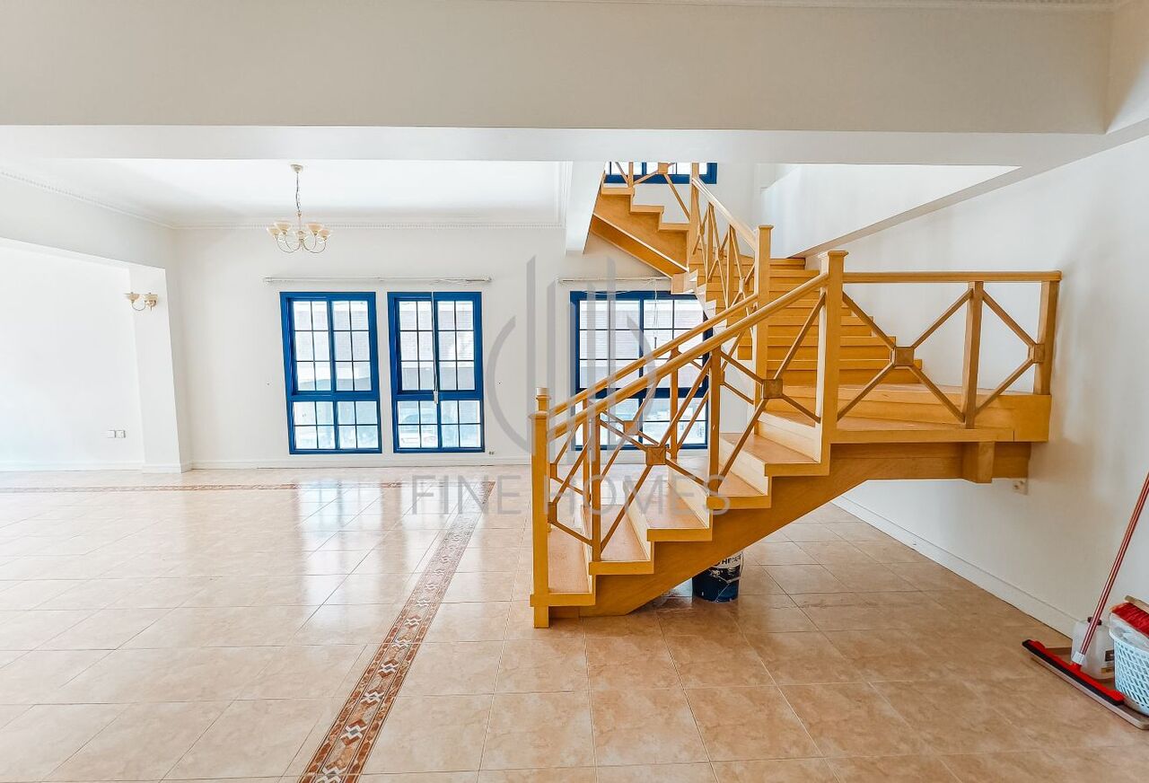 Manama, Apartments, Flats, Houses & Villas, BHD 500/month,  4 BR,  Modern 4-Bedroom Duplex Apartment For Rent In Seef