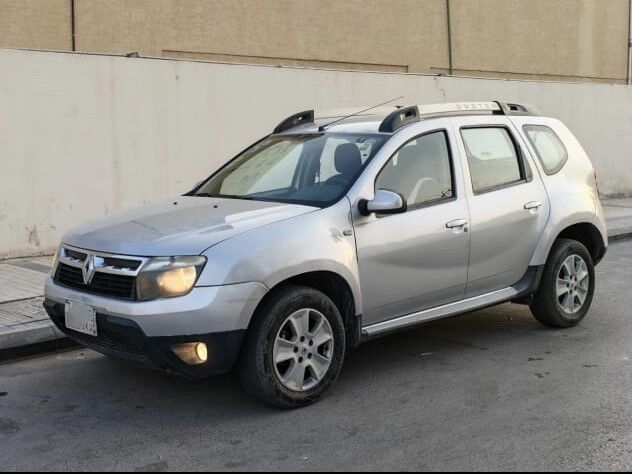 Riyadh, Vehicles, Cars & Trucks , SAR 16,  Renault Duster (SUV) - Silver Color,  2015,  Automatic,  200000 KM,  Personal Use Car