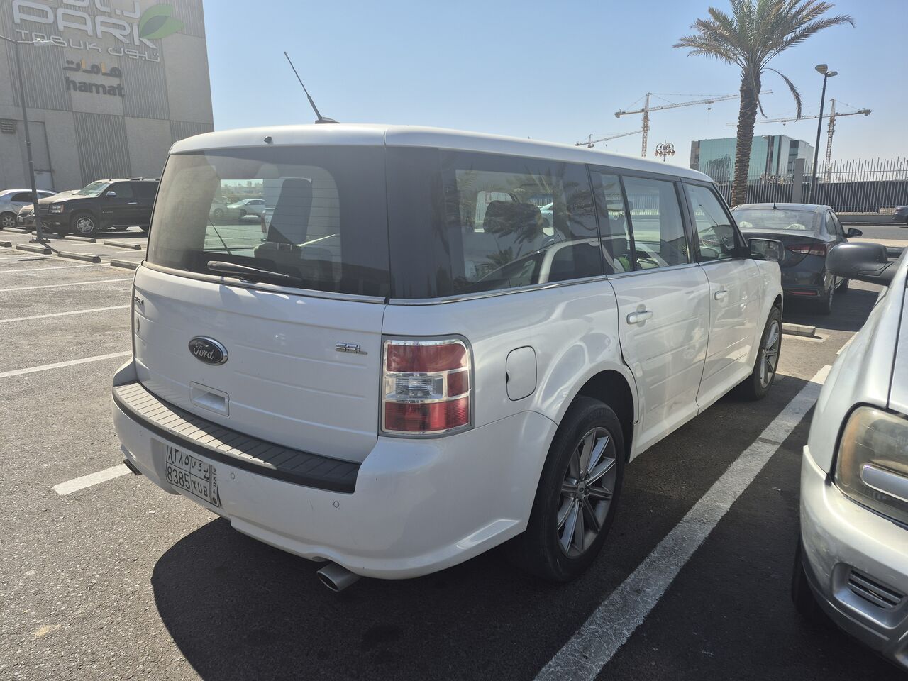 Riyadh, Vehicles, Cars & Trucks , SAR 23500,  Ford Flex 2013,  2013,  Automatic,  678000 KM,