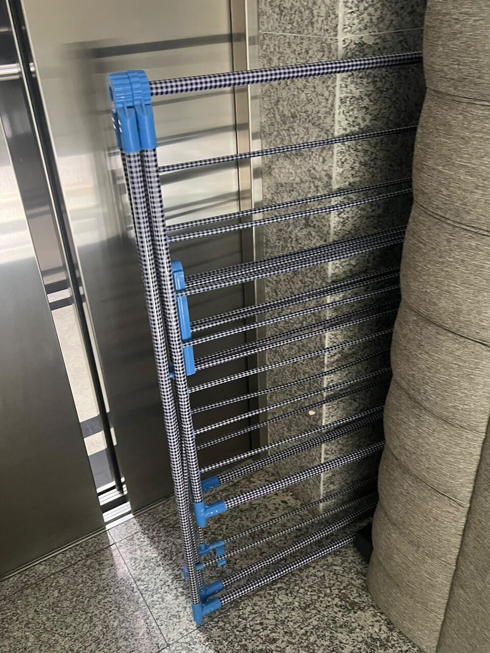 Manama, Household Items, BHD 2,  Dress Drying Stand For Sale