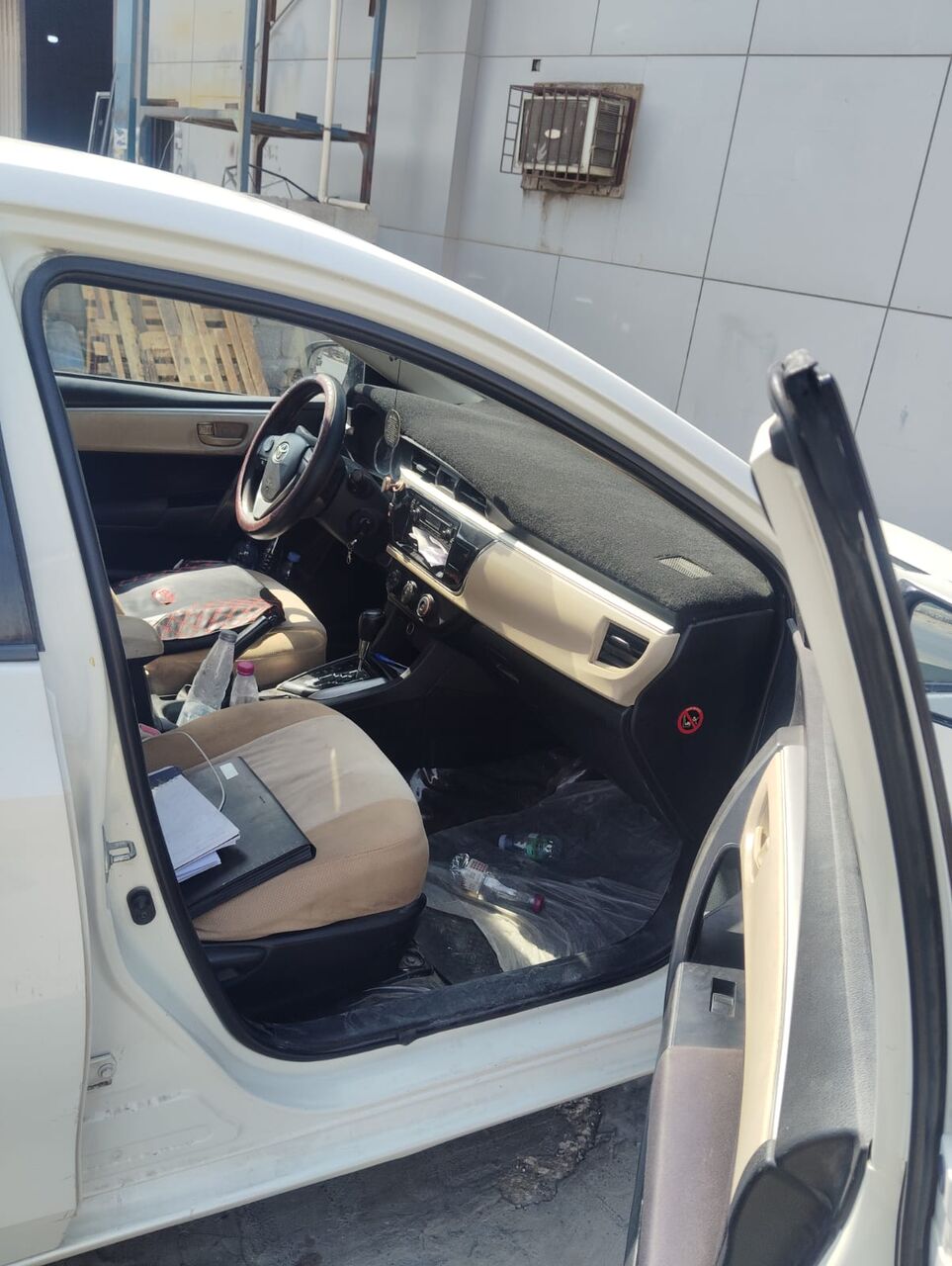 Dammam, Vehicles, Cars & Trucks , SAR 30000,  Toyota Corolla XLi,  2014,  Automatic,  441296 KM,  Toyota Corolla For Sale