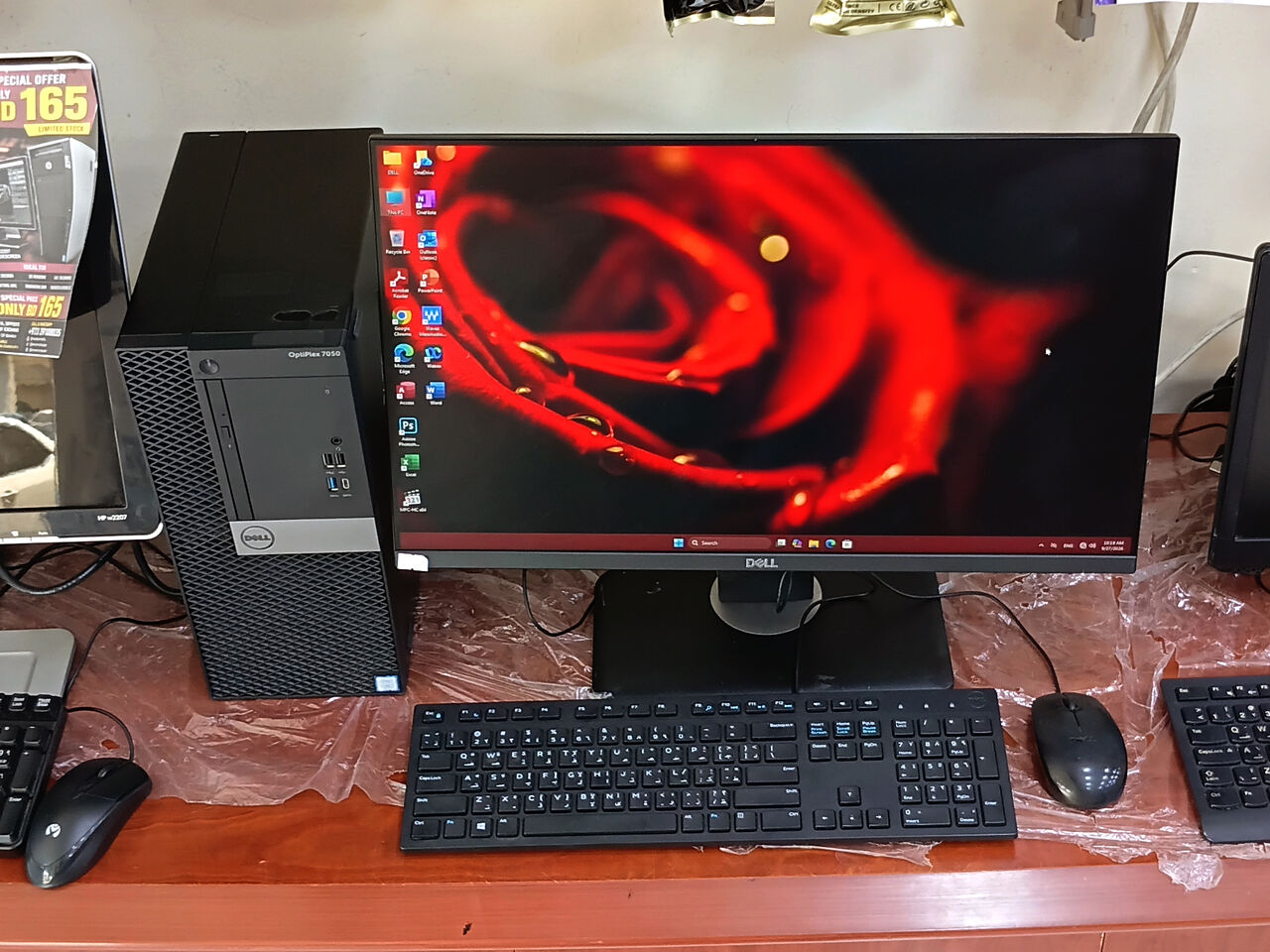 Riffa, Computers, BHD 105,  DELL Core I7 Complete Desktop Set | 24" Borderless Monitor | SSD+HDD 105 BD
