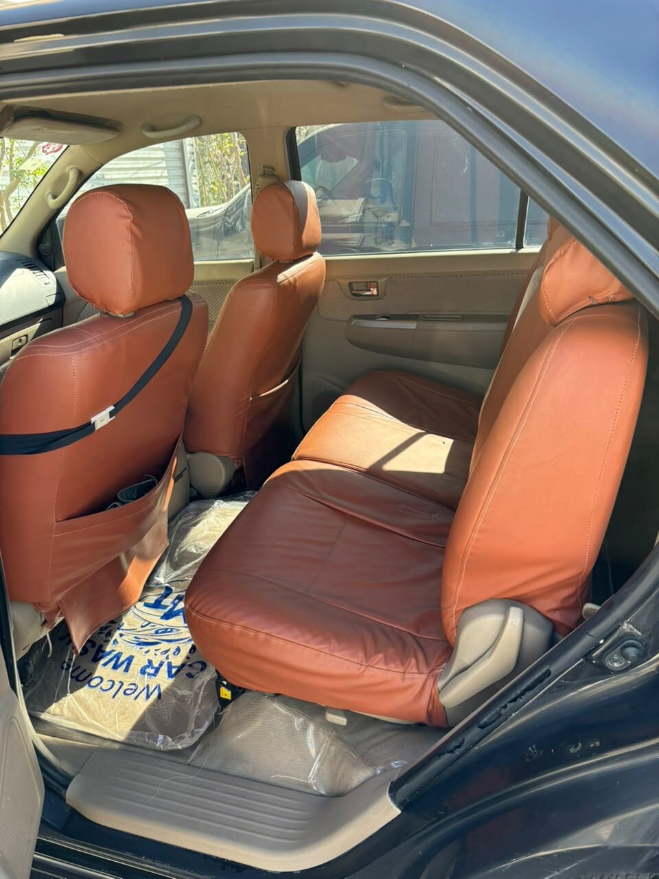 Riyadh, Vehicles, Cars & Trucks , SAR 27000,  Toyota Fortuner,  2009,  Automatic,  380000 KM,    &ndash; Black Color, Excellent Condition, New Tires & Battery