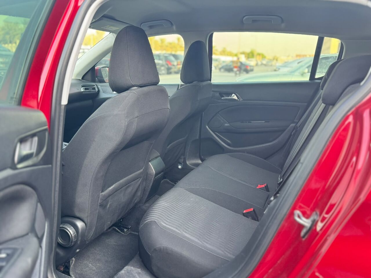 Manama, Vehicles, Cars & Trucks , BHD 1950,  Peugeot 308,  2016,  127000 KM,  Hatchback - Clean - Low Mileage